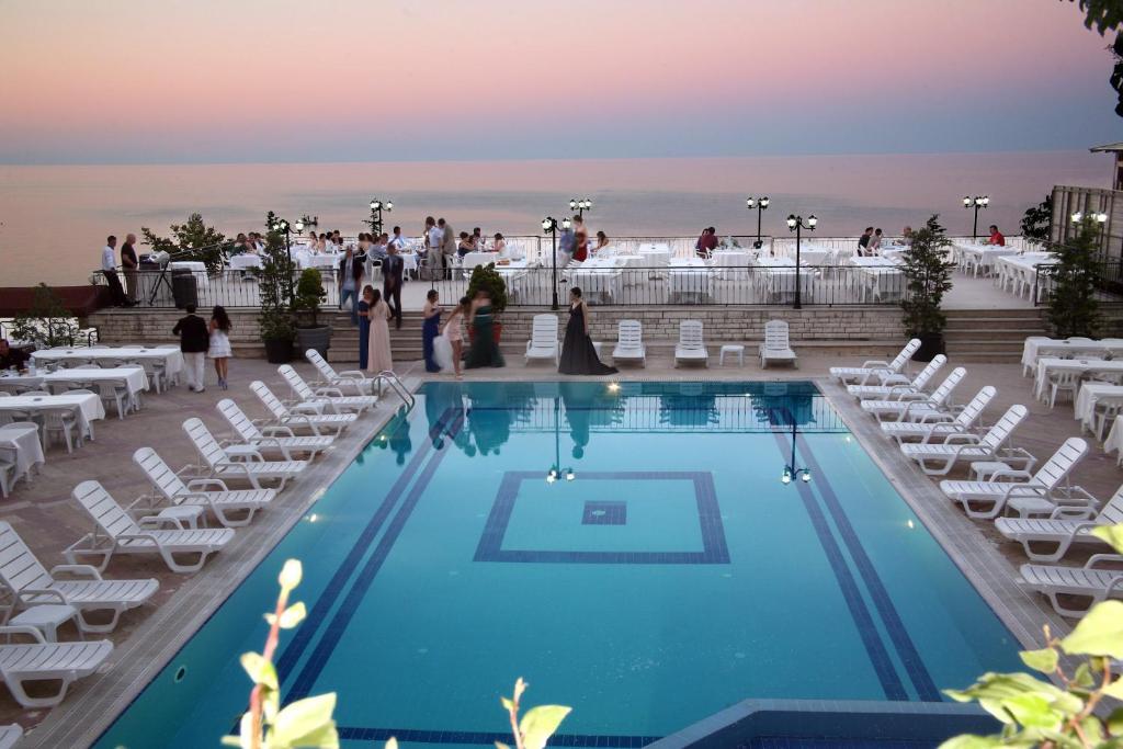 Baliktasi Hotel Орду Экстерьер фото
